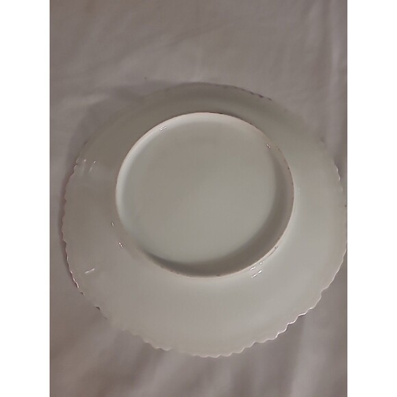 Antique Vintage 8 in scalloped edge white porcelain plate with pink flowers - Picture 5 of 8